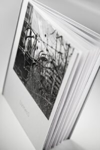 photographe reportage urbex : livre uziness - couverture